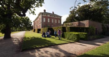 Attractions Beyond the Walls (c) National Trust Images, John-Millar