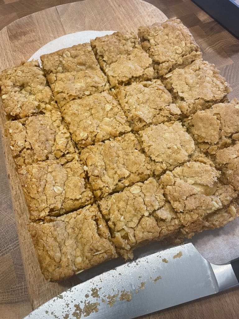 Apple flapjack recipe